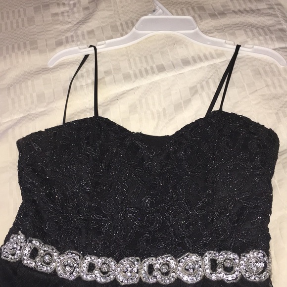 “The Black Swan” Black sparkling formal dress. - Picture 2 of 8